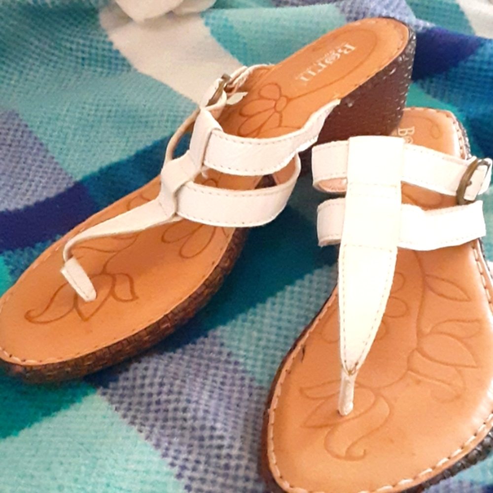 Born sandal